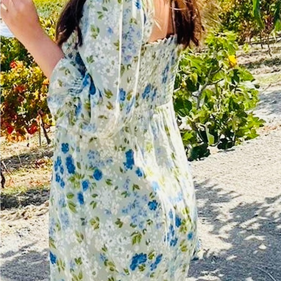 NWT reformation Zaria floral dress - Picture 3 of 8